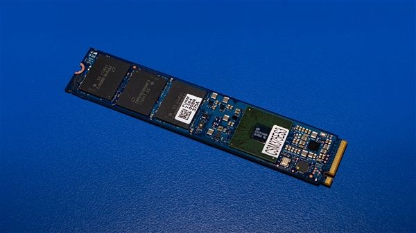 Intel企業(yè)級傲騰M.2 SSD首曝 Intel企業(yè)級傲騰M.2 SSD首曝