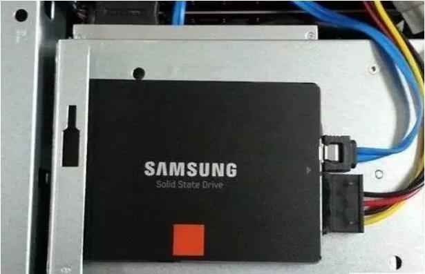 臺(tái)式電腦固態(tài)硬盤(pán)安裝教程 臺(tái)式電腦固態(tài)硬盤(pán)安裝教程